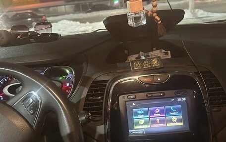 Renault Kaptur I рестайлинг, 2017 год, 1 550 000 рублей, 9 фотография