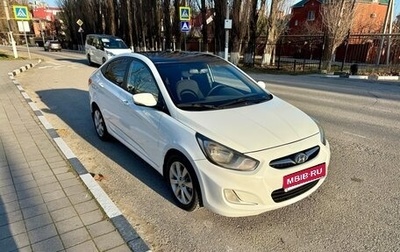 Hyundai Solaris II рестайлинг, 2012 год, 800 000 рублей, 1 фотография