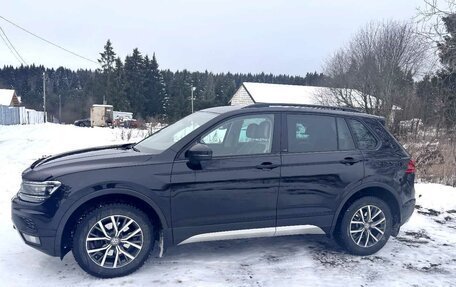 Volkswagen Tiguan II, 2019 год, 2 350 000 рублей, 5 фотография