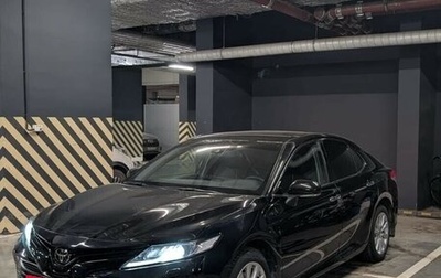 Toyota Camry, 2021 год, 3 220 000 рублей, 1 фотография