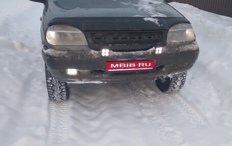 Chevrolet Niva I рестайлинг, 2005 год, 300 000 рублей, 1 фотография