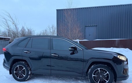 Toyota RAV4, 2020 год, 3 990 000 рублей, 6 фотография