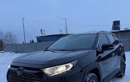 Toyota RAV4, 2020 год, 3 990 000 рублей, 8 фотография