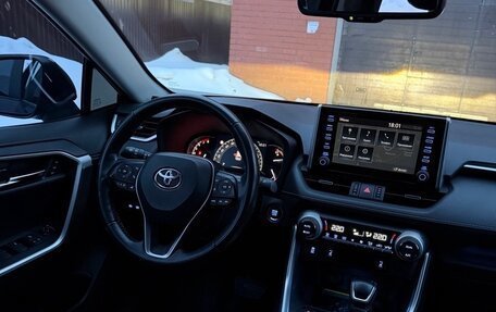 Toyota RAV4, 2020 год, 3 990 000 рублей, 23 фотография