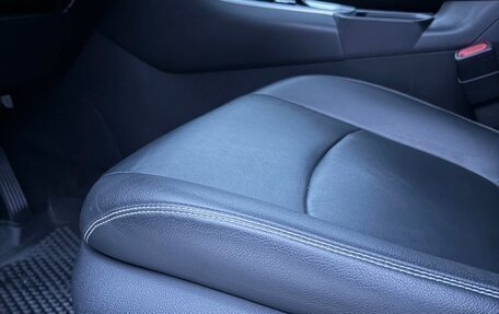 Toyota RAV4, 2020 год, 3 990 000 рублей, 25 фотография