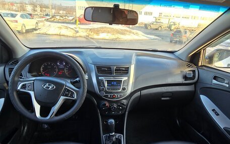 Hyundai Solaris II рестайлинг, 2014 год, 400 000 рублей, 7 фотография