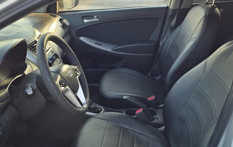 Hyundai Solaris II рестайлинг, 2014 год, 400 000 рублей, 6 фотография