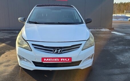 Hyundai Solaris II рестайлинг, 2014 год, 400 000 рублей, 4 фотография