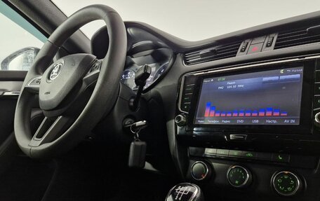 Skoda Octavia, 2016 год, 800 000 рублей, 28 фотография