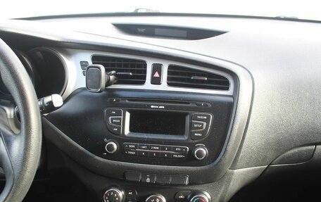 KIA cee'd III, 2012 год, 800 000 рублей, 16 фотография