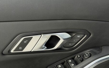 BMW 3 серия, 2020 год, 3 350 000 рублей, 14 фотография