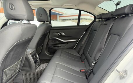 BMW 3 серия, 2020 год, 3 350 000 рублей, 30 фотография