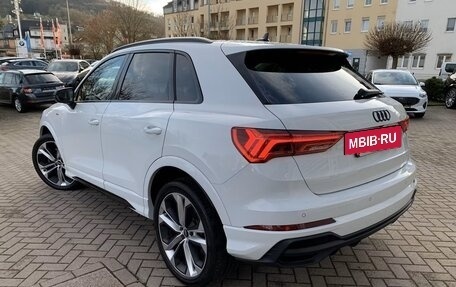 Audi Q3, 2022 год, 2 950 000 рублей, 4 фотография