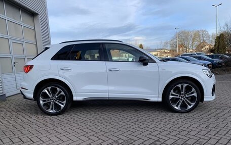 Audi Q3, 2022 год, 2 950 000 рублей, 9 фотография