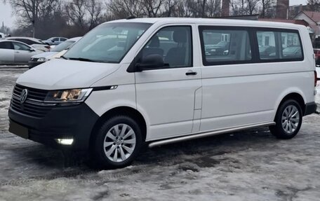 Volkswagen Transporter T6 рестайлинг, 2023 год, 3 800 000 рублей, 5 фотография