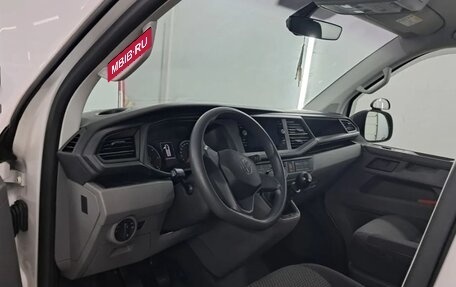 Volkswagen Transporter T6 рестайлинг, 2023 год, 3 800 000 рублей, 13 фотография