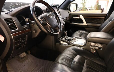 Toyota Land Cruiser 200, 2020 год, 8 350 000 рублей, 14 фотография