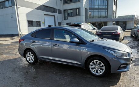 Hyundai Solaris II рестайлинг, 2017 год, 1 200 000 рублей, 2 фотография