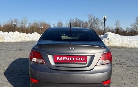 Hyundai Solaris II рестайлинг, 2013 год, 800 000 рублей, 5 фотография