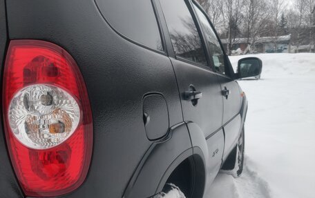 Chevrolet Niva I рестайлинг, 2017 год, 700 000 рублей, 7 фотография