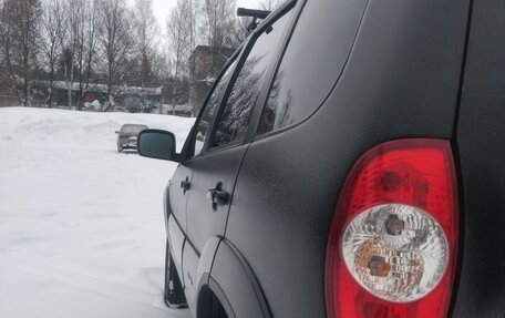 Chevrolet Niva I рестайлинг, 2017 год, 700 000 рублей, 6 фотография