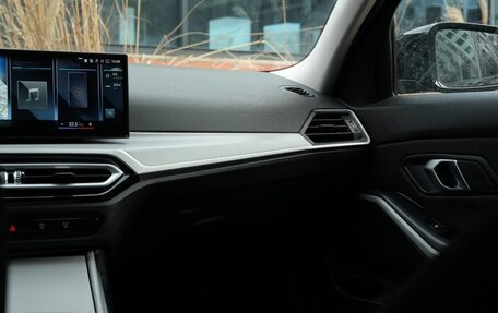 BMW 3 серия, 2024 год, 3 500 000 рублей, 13 фотография