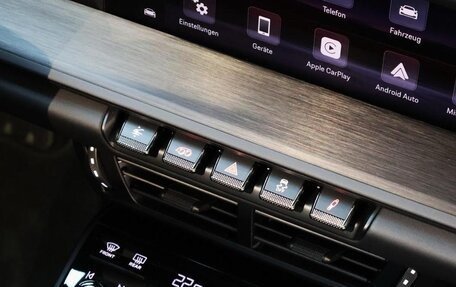 Porsche 911, 2025 год, 28 000 000 рублей, 9 фотография