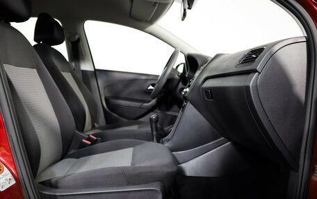 Volkswagen Polo VI (EU Market), 2011 год, 849 000 рублей, 17 фотография