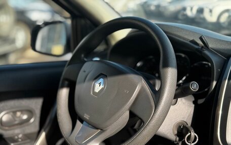 Renault Logan II, 2015 год, 575 000 рублей, 11 фотография