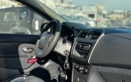 Renault Logan II, 2015 год, 575 000 рублей, 10 фотография