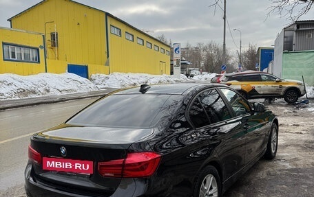 BMW 3 серия, 2017 год, 1 800 000 рублей, 4 фотография