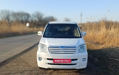 Toyota Noah III, 2003 год, 800 000 рублей, 1 фотография