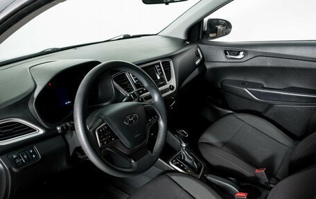 Hyundai Solaris II рестайлинг, 2021 год, 1 630 000 рублей, 5 фотография