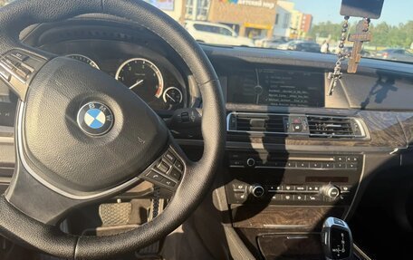 BMW 7 серия, 2011 год, 1 900 000 рублей, 9 фотография