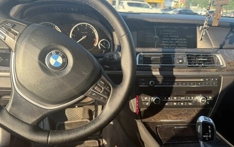 BMW 7 серия, 2011 год, 1 900 000 рублей, 8 фотография