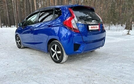 Honda Fit III, 2013 год, 900 000 рублей, 5 фотография