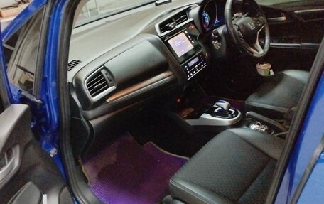 Honda Fit III, 2013 год, 900 000 рублей, 10 фотография