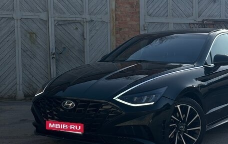 Hyundai Sonata VIII, 2020 год, 2 300 000 рублей, 4 фотография