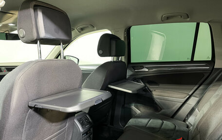 Volkswagen Tiguan II, 2019 год, 2 347 000 рублей, 14 фотография