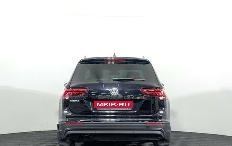 Volkswagen Tiguan II, 2019 год, 2 347 000 рублей, 6 фотография