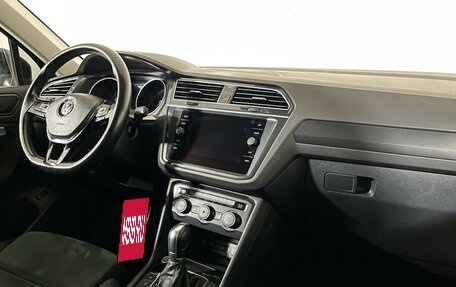 Volkswagen Tiguan II, 2019 год, 2 347 000 рублей, 9 фотография