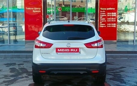 Nissan Qashqai, 2016 год, 1 925 000 рублей, 6 фотография