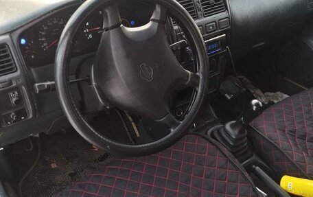 Nissan Almera, 1996 год, 150 000 рублей, 4 фотография