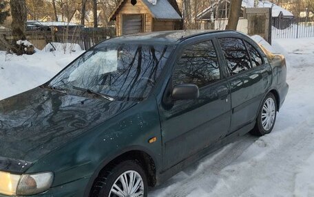 Nissan Almera, 1996 год, 150 000 рублей, 2 фотография