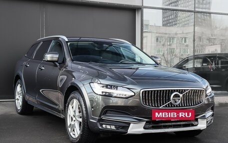 Volvo V90 Cross Country I рестайлинг, 2019 год, 3 330 000 рублей, 3 фотография