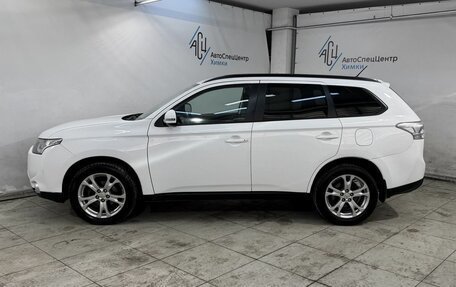 Mitsubishi Outlander III рестайлинг 3, 2014 год, 1 649 800 рублей, 18 фотография
