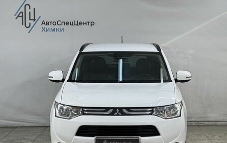 Mitsubishi Outlander III рестайлинг 3, 2014 год, 1 649 800 рублей, 13 фотография