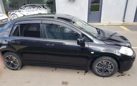 Nissan Tiida, 2011 год, 750 000 рублей, 2 фотография