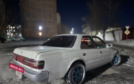 Toyota Cresta, 1991 год, 370 000 рублей, 2 фотография