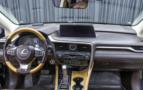 Lexus RX IV рестайлинг, 2017 год, 3 700 000 рублей, 14 фотография